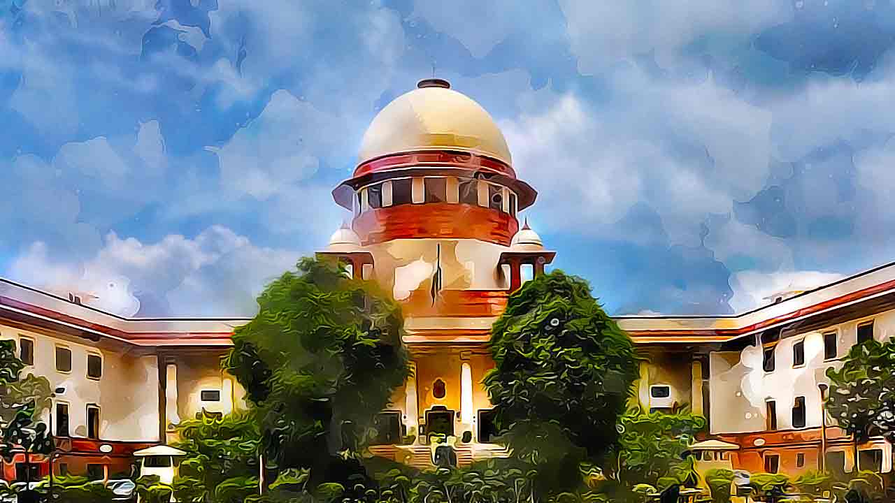 SC says need to regulate electronic media; Centre bats for journalistic freedom